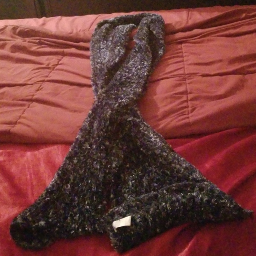 WOMEN'S 1 SIZE NAVY BLUE FLEECE REAL WARM SCARF!!!